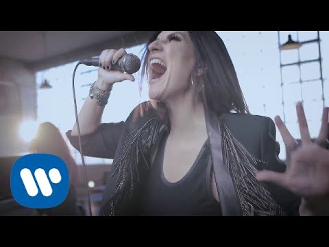 Laura Pausini: Frasi a metà (Official Video)
