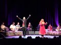 iran/inde/gr�ce/espagne
keyvan chemirani : zarb, udu, bijane chemirani : zarb, daf, saz, maryam chemirani : chant, prabhu edouard : tabla, stellios petrakis : lyra, alireza ghorbani : chant, hamidreza khabbazi : tar, sharmila sharma : danse kathak et aussi avec manuel gutierrez : danse flamenca