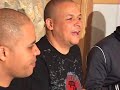 faz um l� menor

faz um l� menor pr� mim
que hoje eu vou desabafar
nunca fiquei feliz assim
deu vontade de cantar

descan�a meu cora��o
nas notas musicais
dar um basta na desilus�o
pr� nunca mais

curtir o som da alegria
viver chorando � covardia

pr� que chora se existe a melodia
pr� que chora ser tem letra e poesia

e o viol�o pr� acompanhar
eu n�o me sinto s�
eu n�o me sinto s�
eu tenho um grande amor
faz um l� menor

compositores:ricardo barr�o, fabinho do terreiro e cabral