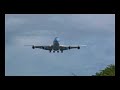 landing of these jets, taken from the threshold of the runway 12 and 14 at gillot airport (reunion island). great moment at the middle of the video with the two 777-300er of af facing each other // atterrissages film�s depuis les seuils 12 et 14 � gillot. beau moment au milieu de la vid�o avec les deux 77w se faisant fa�e.
bon film !
