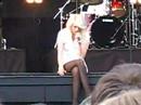 amanda-jenssen-numb-live.html