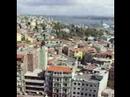 Cridant a la Pregària des de la Torre Galata a Istambul Cridant a la Pregària des de la Torre Galata a Istambul