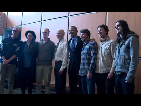 pittsburgh - On April 16, 2014, President Obama traveled to Oakdale, Pennsylvania to highlight jobs-driven skills training in the 21st century. The local band, Comfort Te...