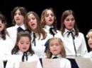 actuaci�n en el 2004 de voces blancas