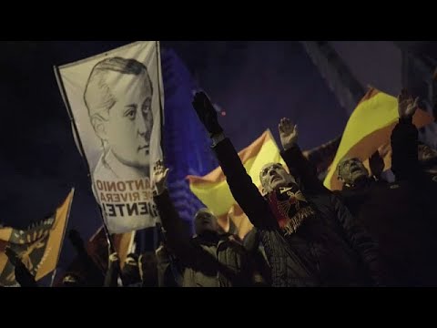 Spanien: 500 Anhänger der faschistischen Falangisten- ...