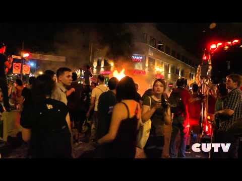 Barricadas ardiendo en Montreal, en las protestas contra los recortes 19 Mayo 2012