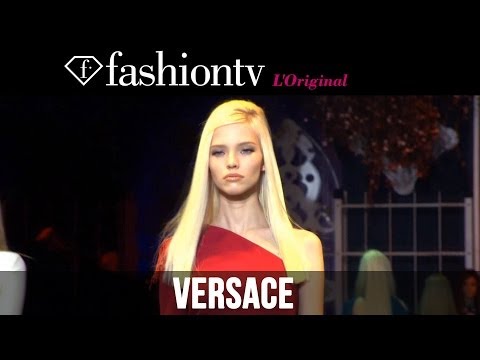fashiontv - http://www.FashionTV.com/videos MILAN - FashionTV snags a seat in the front row of the Versace Fall/Winter 2014-15 show at Milan Fashion Week. This collectio...