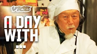 「59歳から始めた、いつ始めてもいいんじゃない?」密着24時!69歳のDJ - 69-Year-Old DJ