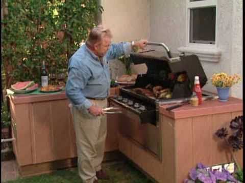 how to build outdoor kitchen