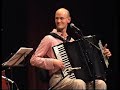 charivari trio (anneke frankenberg, bart lelivelt & gerard schoren)
zvonija zvonija (ljiljana buttler; arr. charivari trio)
guests: gijs levelt & janfie van strien
charivari wereldmuziek festival 2007