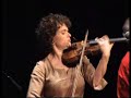 charivari trio (anneke frankenberg, bart lelivelt & gerard schoren)
zvonija zvonija (ljiljana buttler; arr. charivari trio)
guests: gijs levelt & janfie van strien
charivari wereldmuziek festival 2007