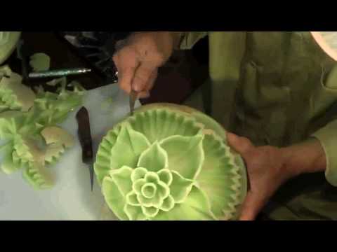 honey dew melon fruit carving 2