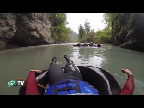 Eiskalt: Werder-Team im Wildwasser-Tubing Eiskalt: Werder-Team im Wildwasser-Tubing