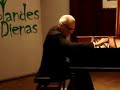 Gustav Leonhardt - Tuning his harpsichord ! Gustav Leonhardt - Tuning his harpsichord !