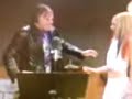 neil diamond checking out