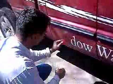 how to remove vinyl lettering from t-shirt