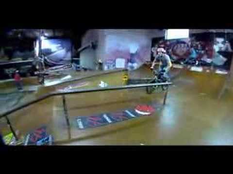 BMX BIKES TRICKS STUNTS CRASHES
