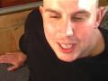videos de Terwijl de apen in de bomen lachen - Gedicht uit de bundel 'Angel'