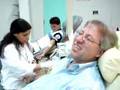 Zé doando sangue para a Hemorio