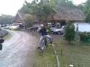 videos de TENTANDO ANDAR COM A BIKE DO GLAUCO...