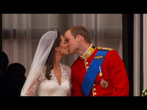 Kate's Wedding Dress Unveiled Tradition with a Twist
