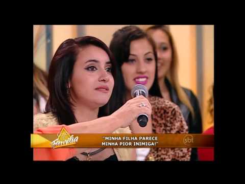 Participante não gosta do que escuta e vai pra cima da plateia