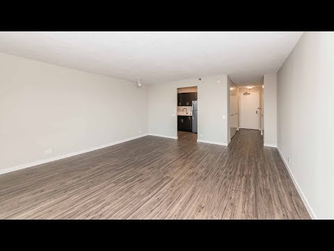A large, sunny studio apartment at the West Loop’s Presidential Towers A large, sunny studio apartment at the West Loop’s Presidential Towers