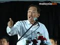 Embattled leader speaks at 10,000-strong rally