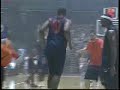 Syracuse Orangeman Arinze Onuaku Breaks the backboard!!