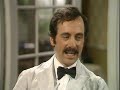 Fawlty Towers - Basil Speaks Spanish pt 1 Fawlty Towers - Basil Speaks Spanish pt 1