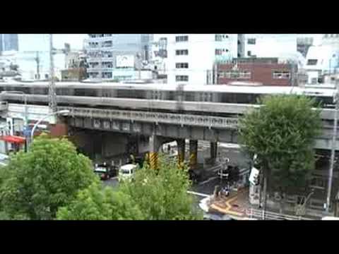 223系