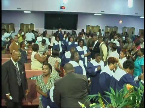 church aisle praise