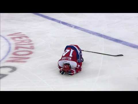 Video: Gotta See It: Clutterbuck bulldozes Williams with open ice hit