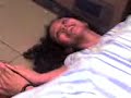 Eh...Estávamos na guerra-de-sexo, desafiando os meninos no karaokê,e nessa vez nós perdemos.E como eh de prache nas nossas manguaças,tivemos q pagar prenda:ir p/debaixo da kma.Ops!Mas,nessa vídeo tah faltando a FERNANDA!!Tu tah pensando q vai escapar,neh?!Deixa cmg...Me aguarde...hahahahahaha(Sandrinha Marcy Leidy Dri)