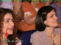 وكانت ليلة من ليالي العمر تتدلى الروح من سمواتها   السبع  وتعود صدفة لتغرف مكيالا من  الفرح وتذهب لتنام  من تهليلة خمائل صوتها..    الفنانة الأصيلة فيوليت سلامة .يا قوتا فاخرا صوتها .. لؤلؤة  ثمينة ونادرة  هي ...كم تصغي لها الأذن ..  وكم يتغنى القلب من تجدد القدم  بصوتها الماسي.أتحفتنا  وهي تغني الكبار أم كلثوم ,وعبد الوهاب , وفيروز , ووردة..لقد أحييت الفنانة فيوليت سلامة كونسيرت غنائي في قاعة كريجر حيفا يوم الأثنين السابق 11.6.07 وقد حضر المئات من مختلف البلاد لسماعها ..و إمتلأت فراغات القاعة ليست فقط مقاعدا   إنما وصولا لفجوات  الهواء  عُبئت  من صداح صوتها الواسع العميق  والآخذ في ذات الوقت  ... مبالغ لهذا الحد جمال الصوت خاصة لتخوم الطرب الأصيل ...باركك الله وباركنا بك ليثرينا ميزة أخرى  أسمها   فيوليت سلامة  .. رغم قهرنا وضيق الهواء بنا  تنفسنا بك الصعداء .فيوليت سلامة من  مدينة حيفا .. و حيفا  من مدينة فيوليت سلامة الحسية المغتربة في أمريكا وصلة الرحم بينهما تشدها كل عام إستدعائها  لأحياء ثقافة حيفا بشهرها وكان ذلك يوم الإثنين بمشاركة عدد من المثقفين والإعلاميين وعالم الفن وجمهور متعدد الشرائح والأعمار والمفاجئ في هذا الكونسيرت إستقطاب جيل الشباب لسماع طرب أصيل ..مما يبشرنا أن الفن ما زال بخير وليس قيد الإنقاذ من الإنقراض.فيوليت سلامة هي حالة فنية تبث بصوتها  ألقا طويل الأمد.
