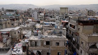 شبان فلسطينيون في مخيم شاتيلا بلبنان يؤكدون تمسكهم بوطنهم