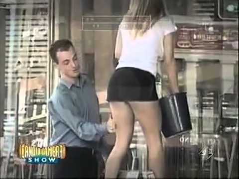 كاميرا خفية للكبار - من فضلك حكلي رجلي - YouTube.flv كاميرا خفية للكبار - من فضلك حكلي رجلي - YouTube.flv