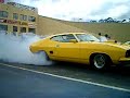 Craig's XB Coupe burnout at WSID Manele-Gratis.net