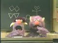 sesame-street-telly-and-elmo-at-the-2headed-monster-school.html