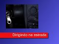 Dirigindo descalça