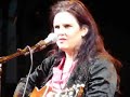 Maria McKee performing don´t toss us away (not complete) Maria McKee performing don´t toss us away (not complete)