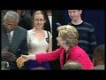 Obama names Clinton US secretary of state
