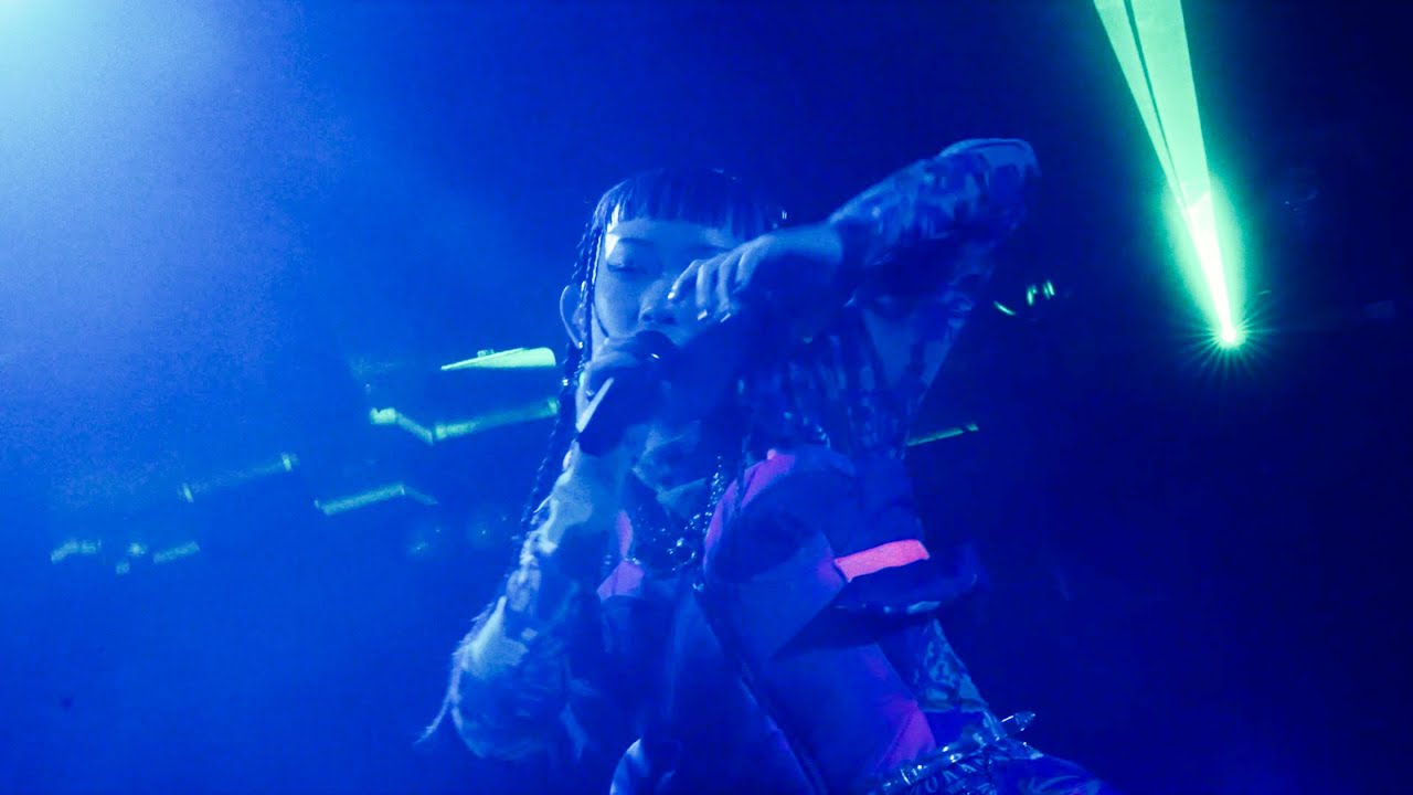 水曜日のカンパネラ (詩羽) - "ティンカーベル"ライブ映像を公開 (2022.12.07 渋谷CLUB QUATTRO「LET’S PARTY3 supported by JBL」) thm Music info Clip