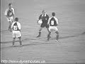 futbol maç? hakem dayak yiyo yan?nda at?yo futbol maç? hakem dayak yiyo yan?nda at?yo