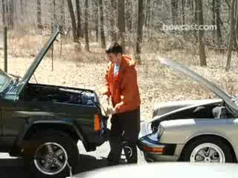 how to attach jumper cables to a car battery