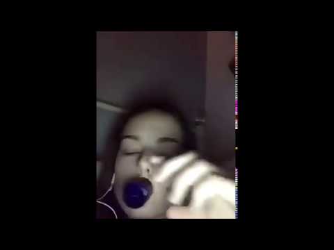 Kiedy oszczędzasz na botoksie i powiększasz usta domowymi sposobami