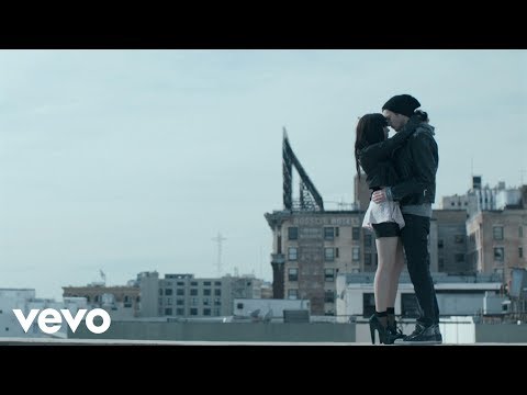 Carly Rae Jepsen - Tonight I’m Getting Over You