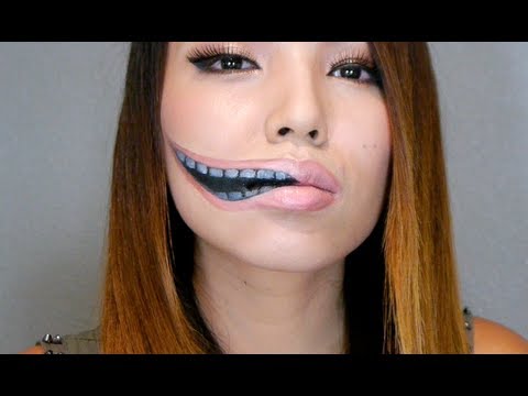 Creepy Stretched Lips Make-up ( Halloween 2013)