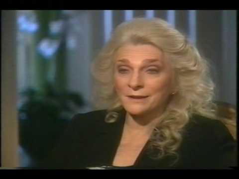 JUDY COLLINS – Interview about overcoming alcoholism and depression