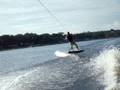 videos de Ben demonstrates the perfect backroll on the wakeboard